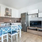 Stella Marina House - A Short Walk From The Sea Semesterbostad *