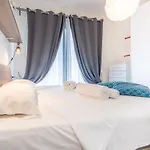 Semesterbostad Stella Marina House - A Short Walk From The Sea *