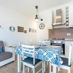 Stella Marina House - A Short Walk From The Sea Semesterbostad Isola Rossa (Sassari)