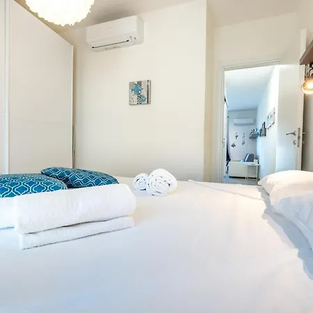 Stella Marina House - A Short Walk From The Sea *