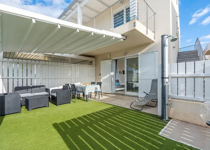 Stella Marina House - A Short Walk From The Sea *