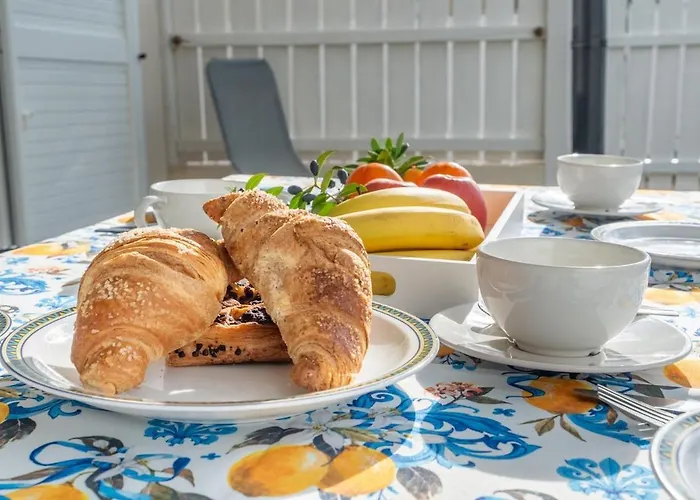 Stella Marina House - A Short Walk From The Sea Isola Rossa
